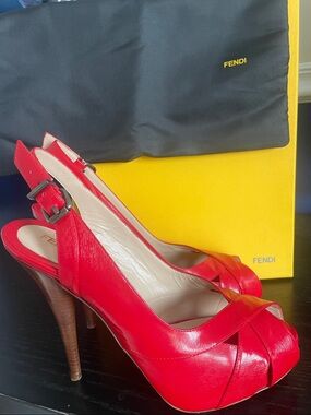 FENDI, EUC, AUTHENTIC 39.5. Perfect condition and gorgeous poppy color.